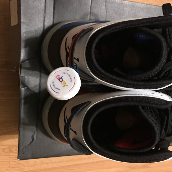 Jordan Mars 270 - brand new in box SIZE 11 Authenticated - Picture 2 of 7